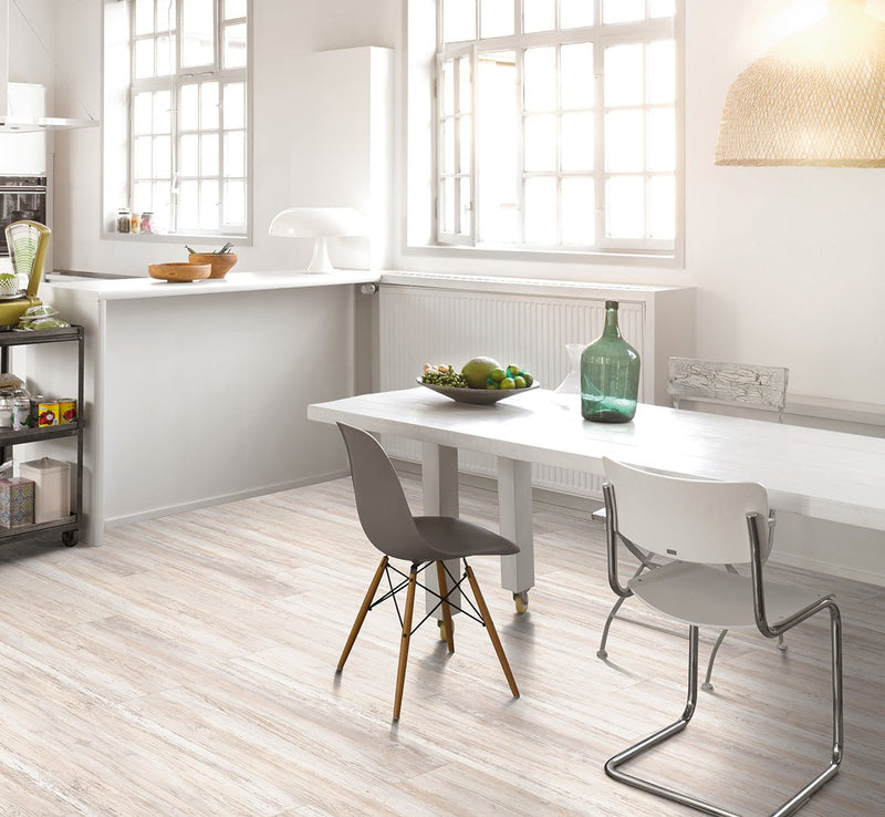 PARADOR Pinie skandinavisch weiß Basic 5.3 Landhausdiele Gebürstete Struktur - Der Vinylshop